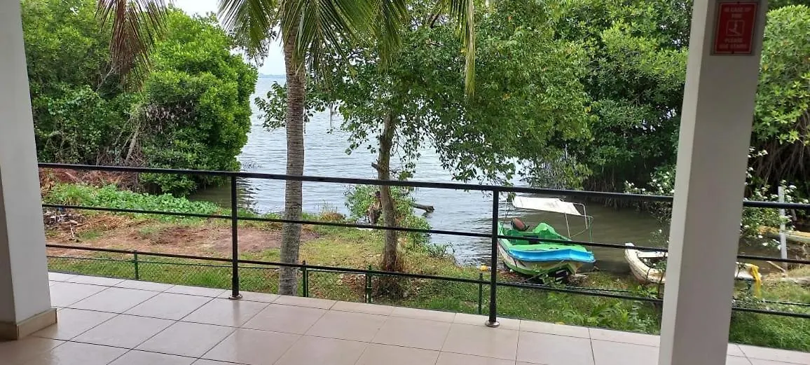 Hotel Villa Crystal Lagoon Negombo